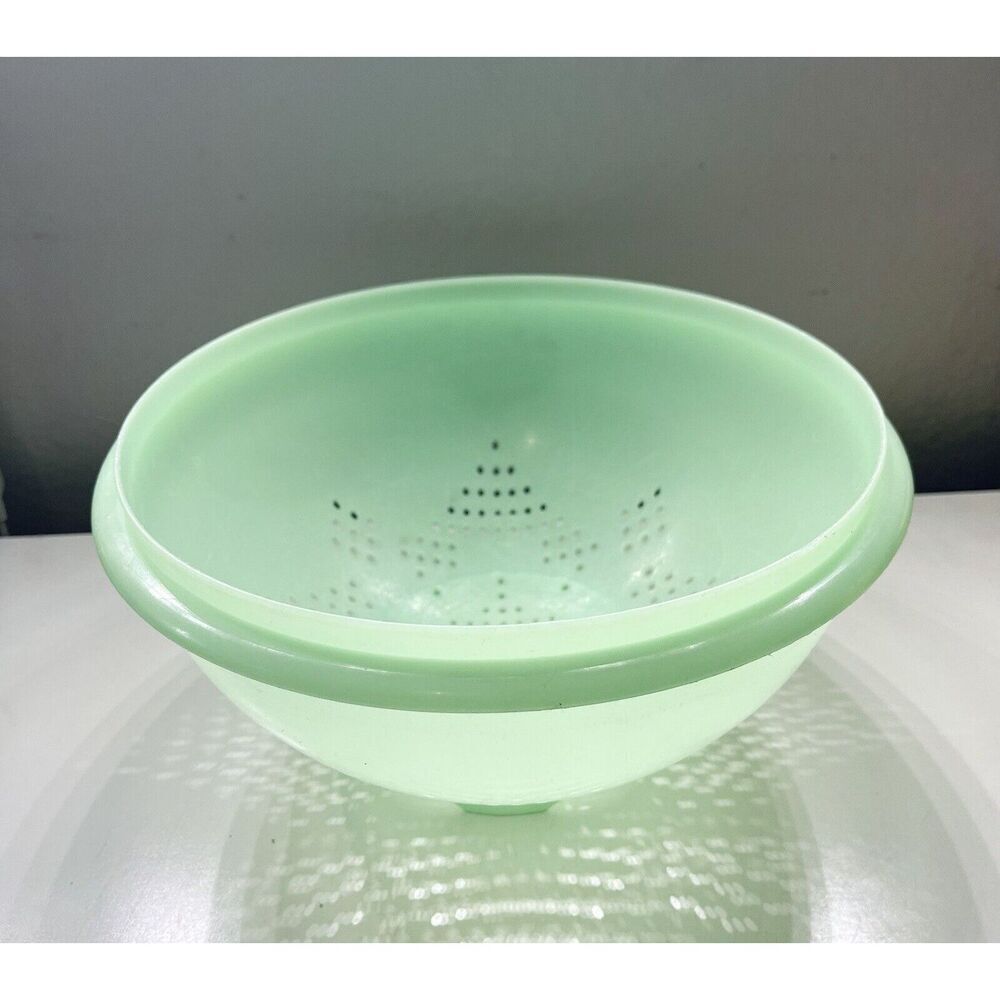 Vintage‎ Tupperware Jadeite Green Colander Strainer Bowl #339 Star Pattern 10"
